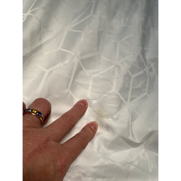 IHG Bedding Collection White Queen Grand Duvet Cover Only 88 x 87” Open Concept - Picture 5 of 7